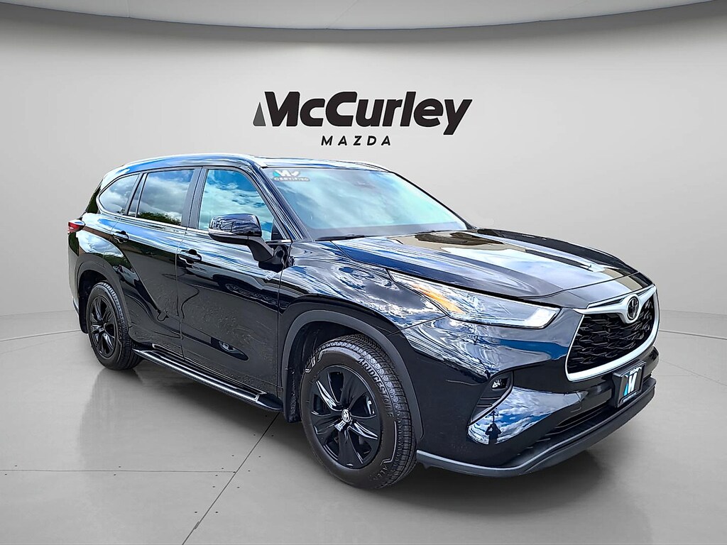 Used 2024 Toyota Highlander XLE