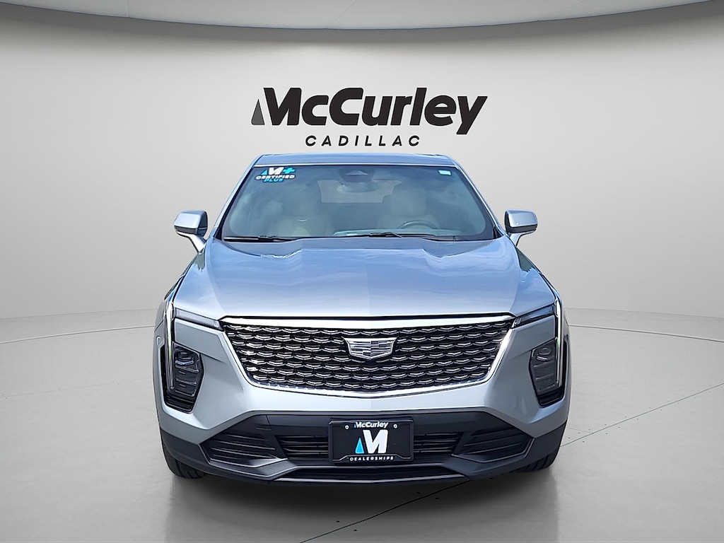 Used 2024 Cadillac XT4 Luxury