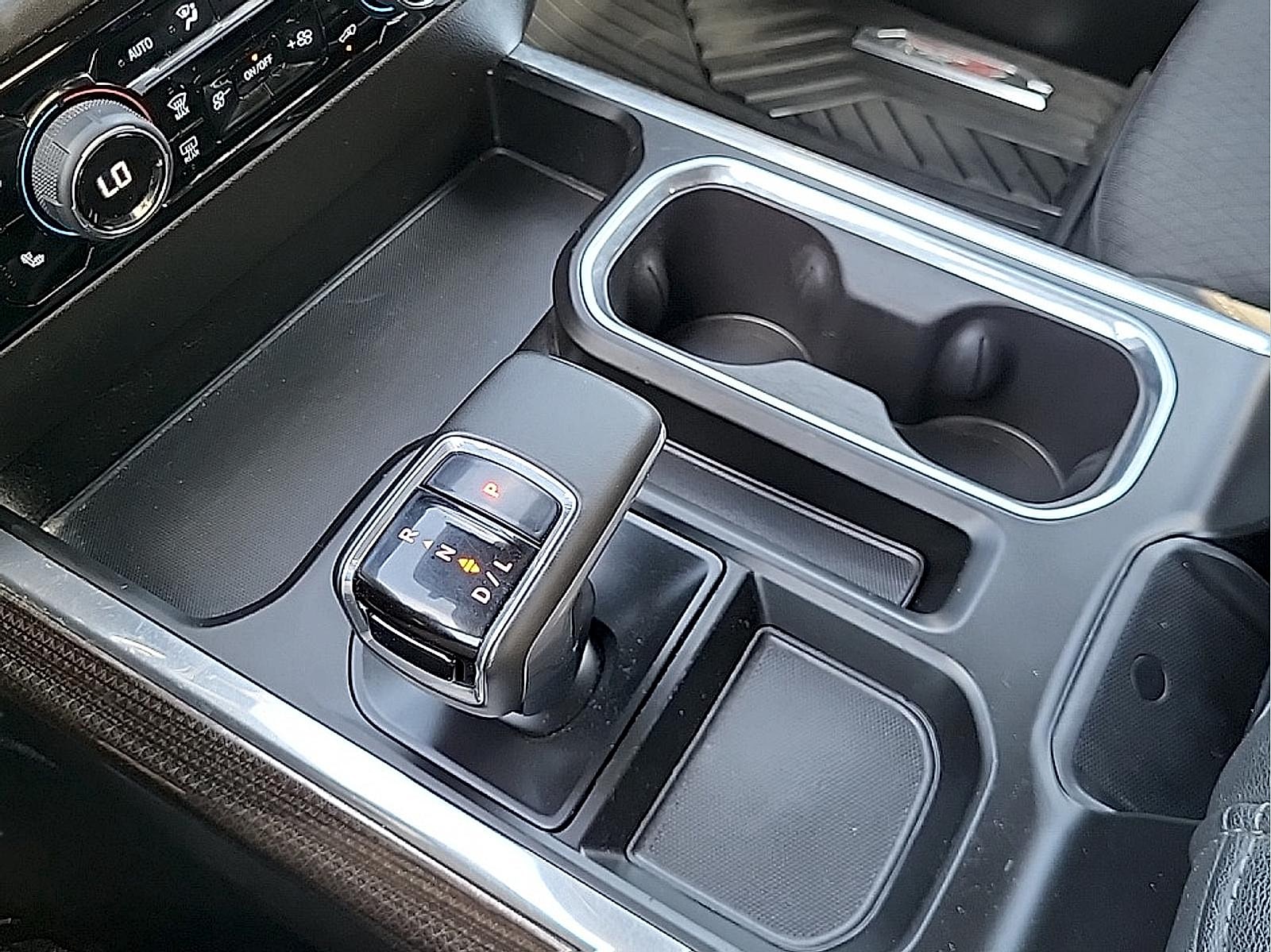 2025 Chevrolet Silverado 1500 LT - Photo 27