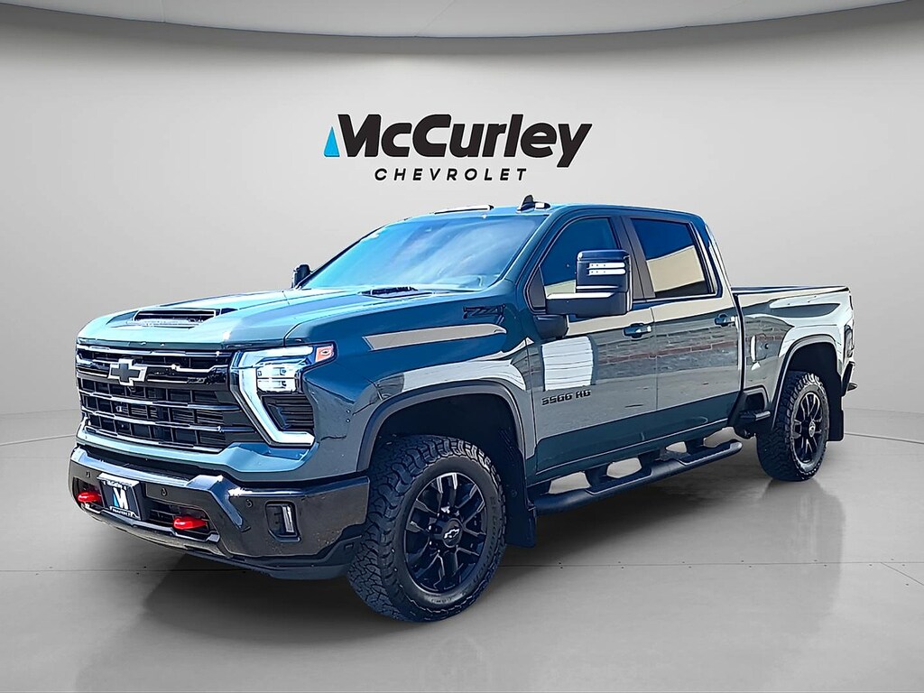 Used 2025 Chevrolet Silverado 3500HD 4WD Crew Cab Standard Bed LT