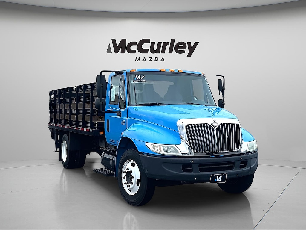 Used 2003 International 4200