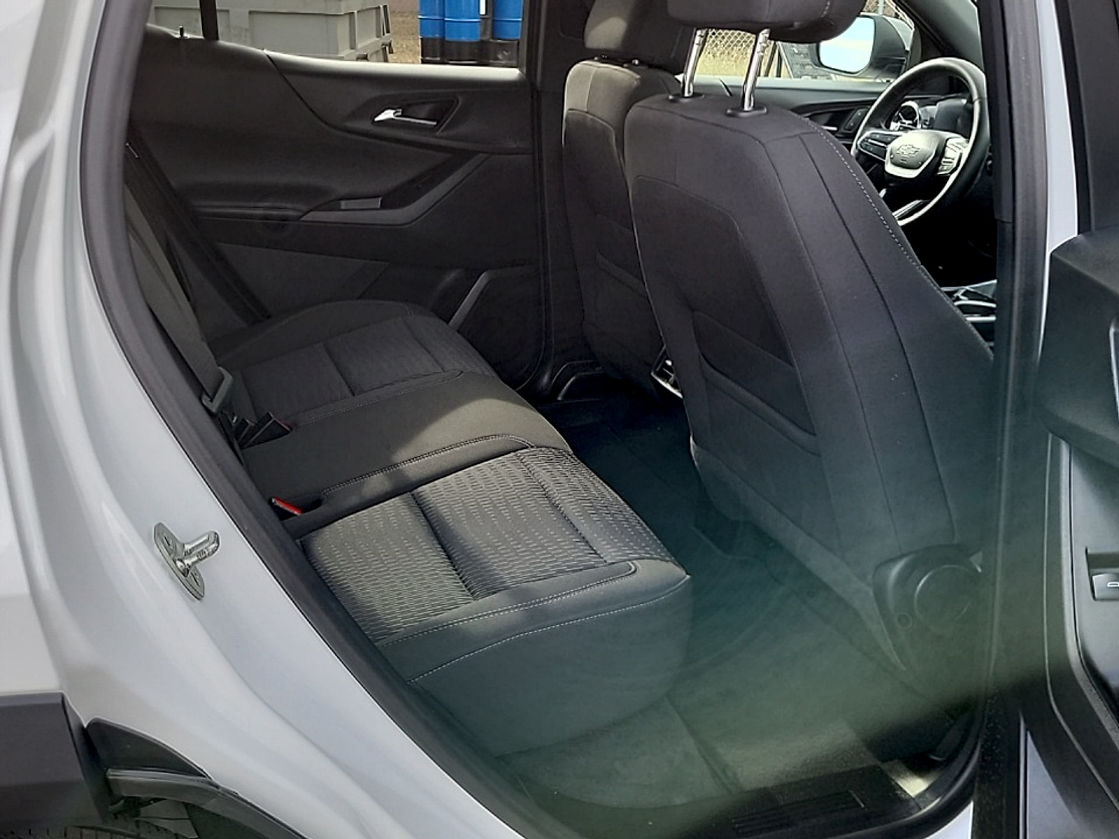 2025 Chevrolet Equinox LT - Photo 11