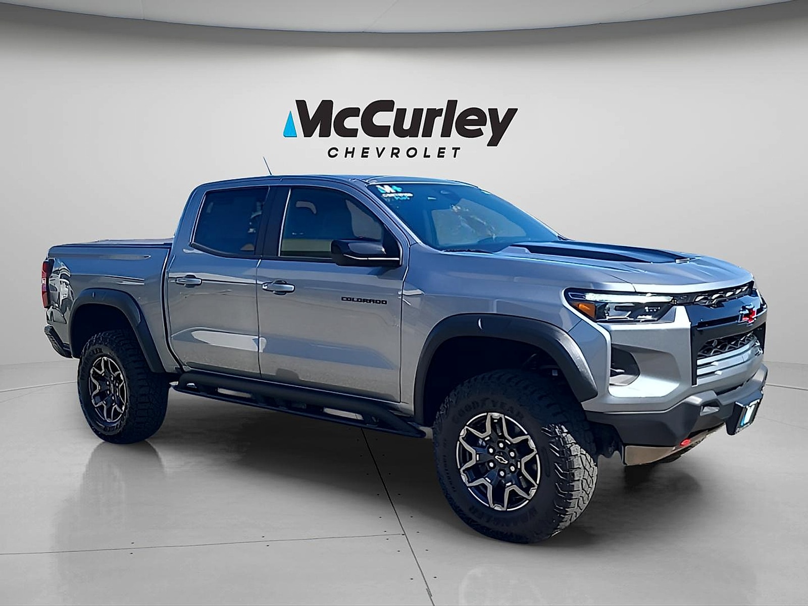 2023 Chevrolet Colorado ZR2 Crew Cab Short Box 4x4's photo