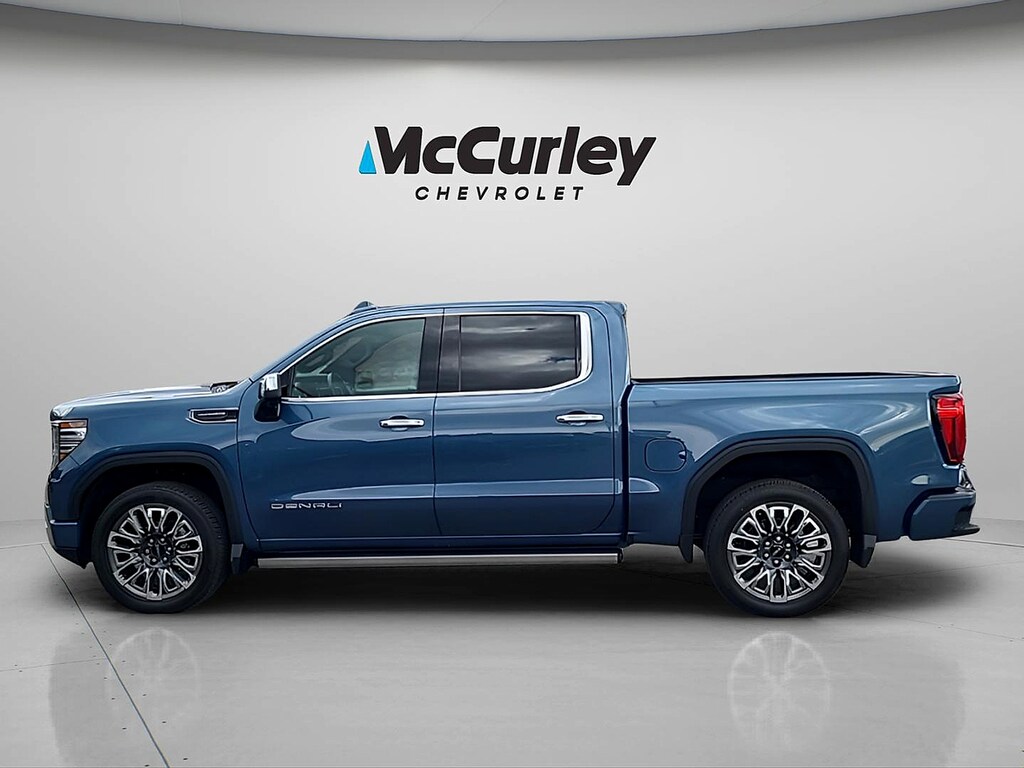 Certified 2025 GMC Sierra 1500 Crew Cab, Short Bed, Denali Ultimate, 4WD