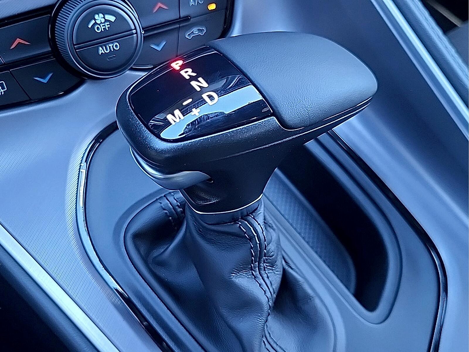 2022 Dodge Challenger R/T - Photo 27