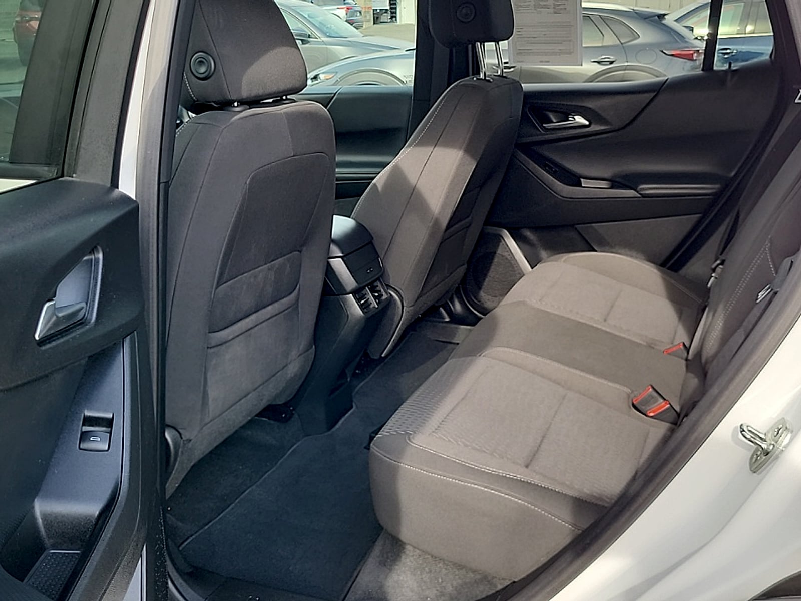 2025 Chevrolet Equinox LT - Photo 12