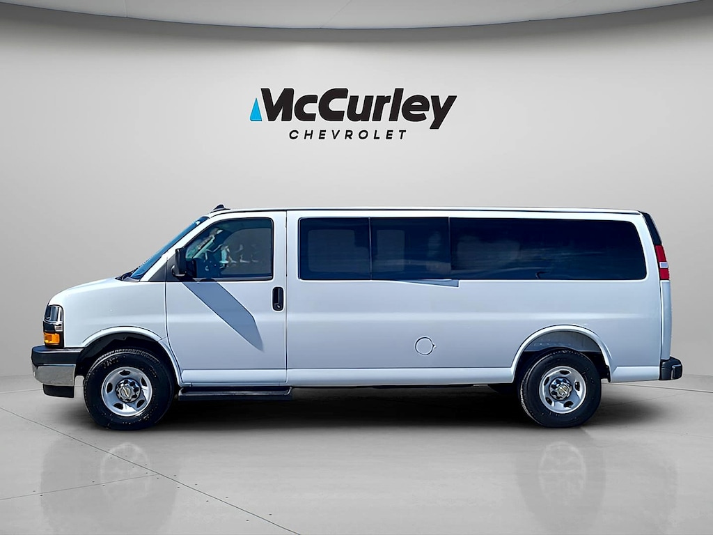 Used 2025 Chevrolet Express Passenger RWD 3500 Extended Wheelbase LT
