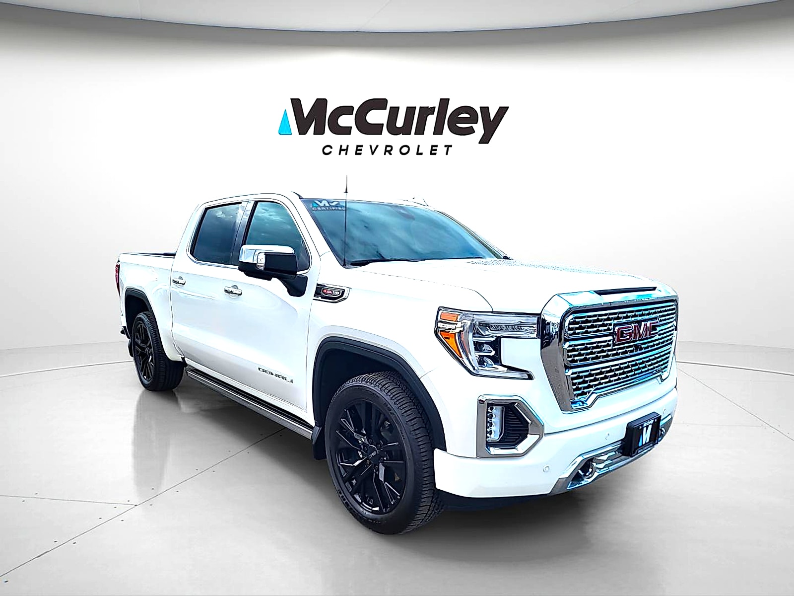 2020 GMC Sierra Denali 4WD Crew Cab Short Box's photo