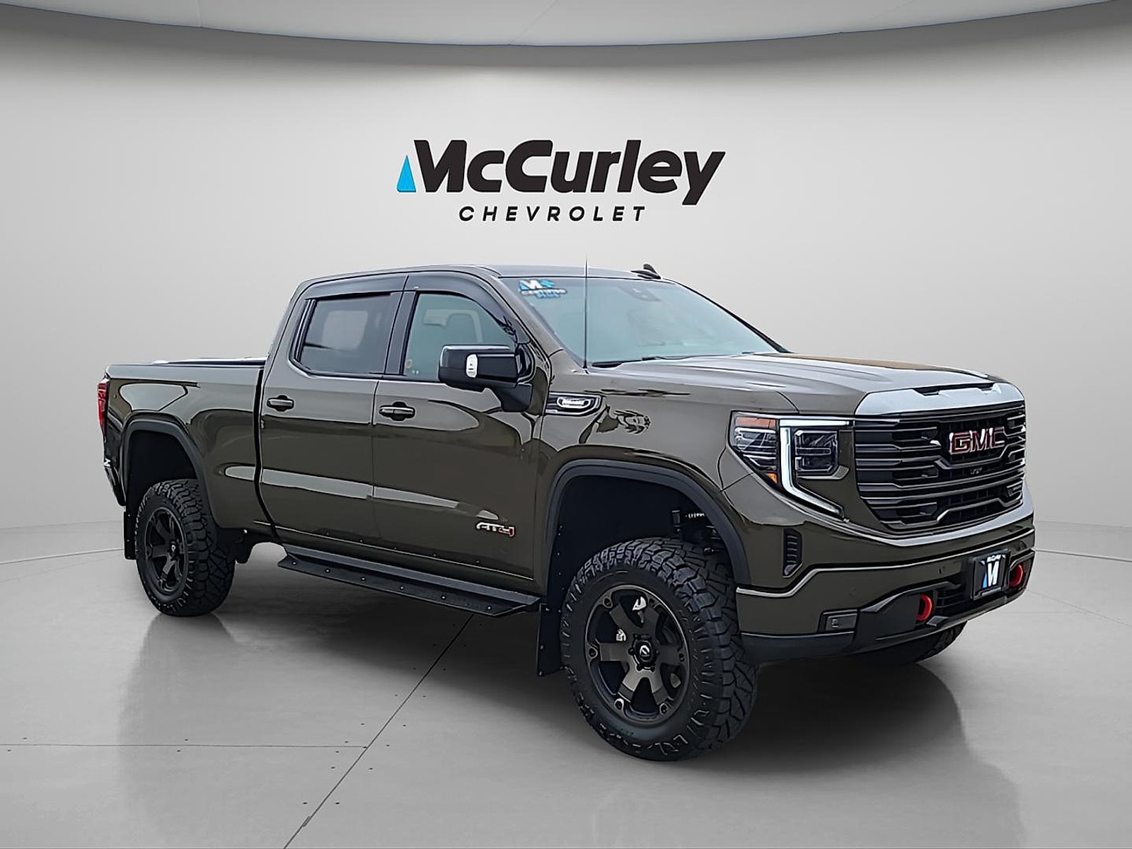2024 GMC Sierra AT4 4WD Crew Cab Short Box's photo