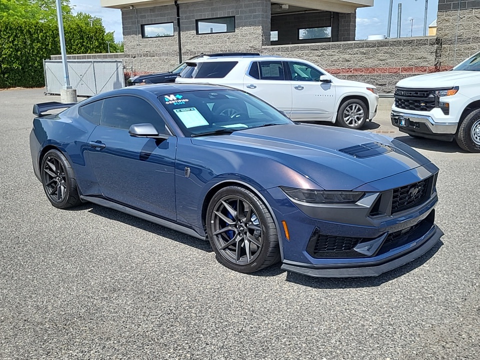 2024 Ford Mustang Dark Horse's photo