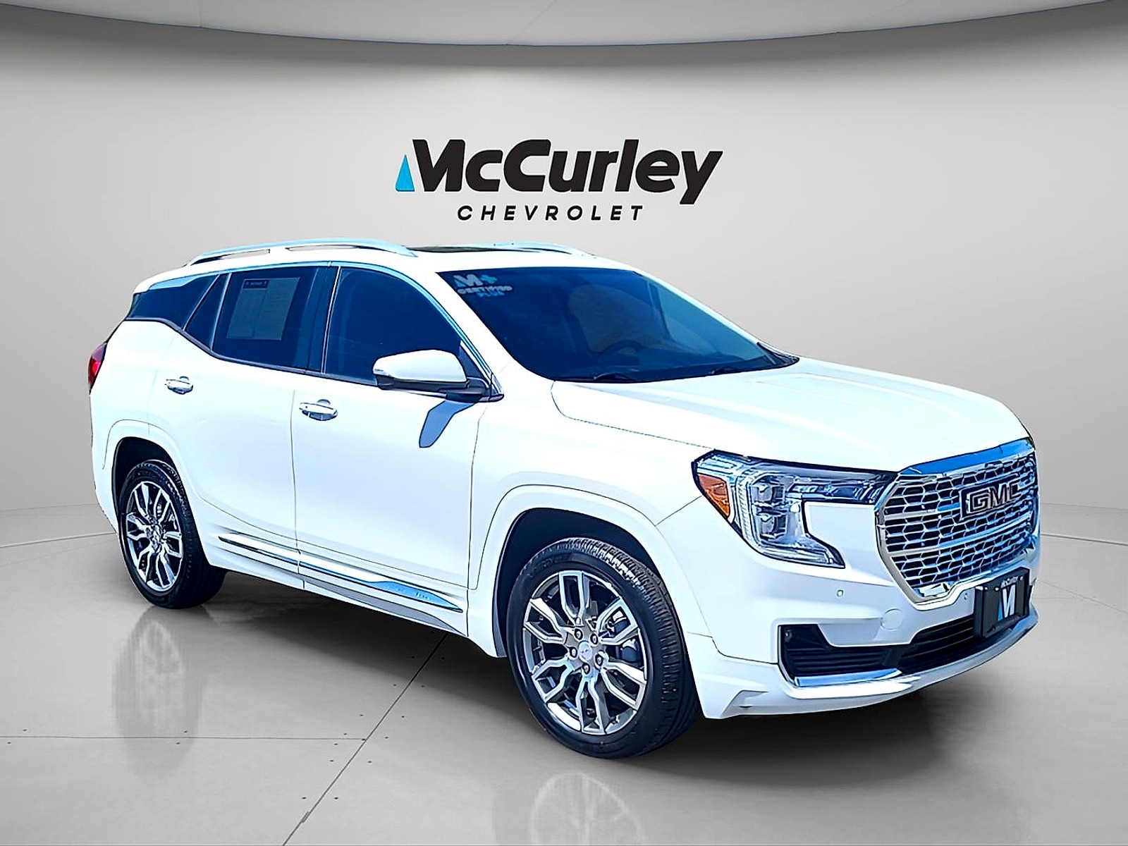 2023 GMC Terrain Denali AWD's photo