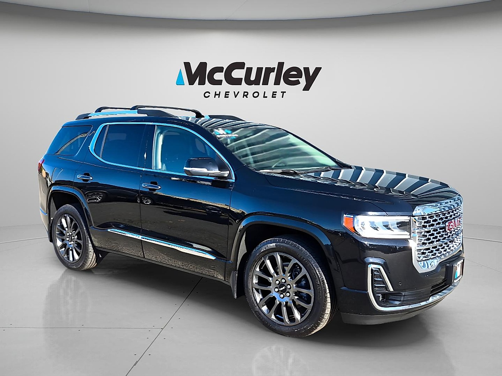 2023 GMC Acadia Denali AWD's photo