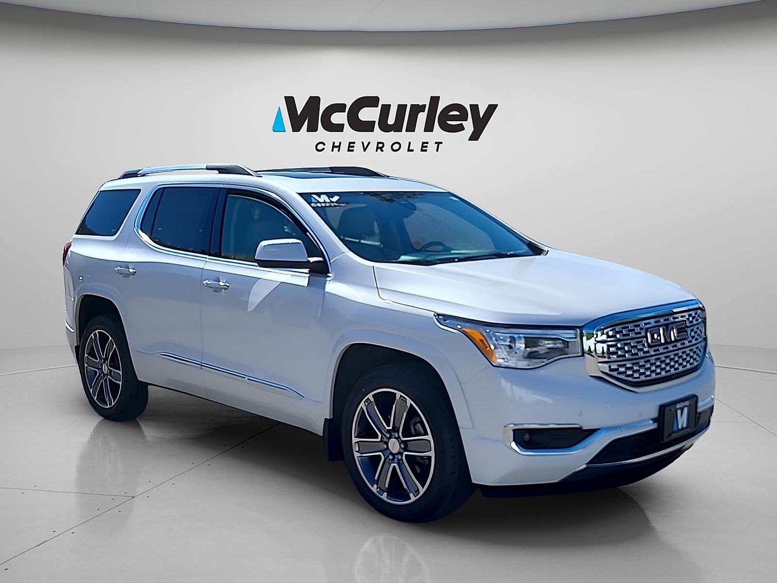 2019 GMC Acadia Denali AWD's photo