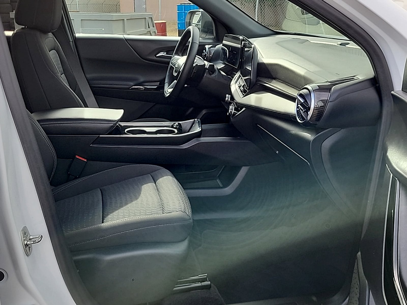 2025 Chevrolet Equinox LT - Photo 10