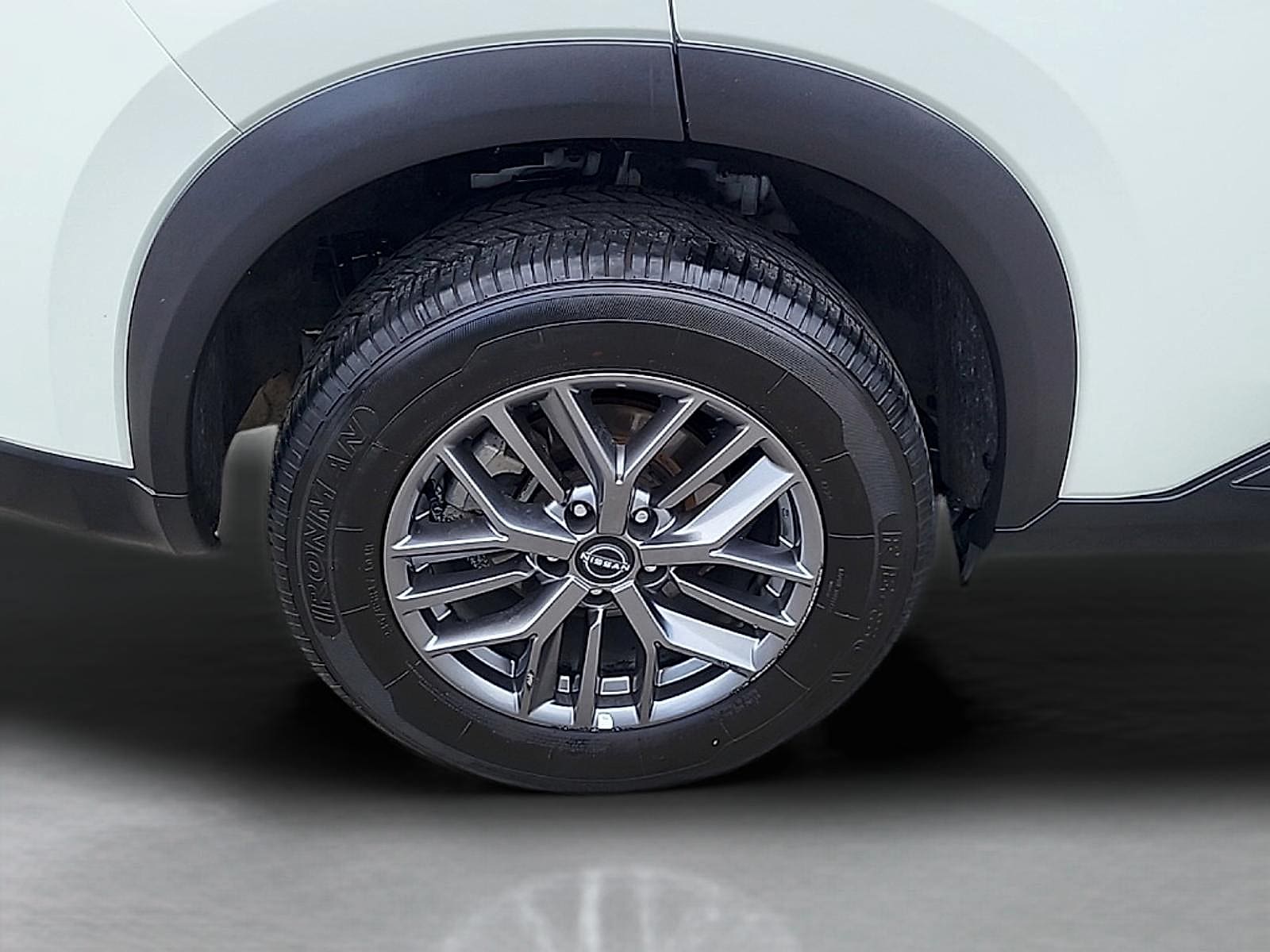 2024 Nissan Rogue S - Photo 9