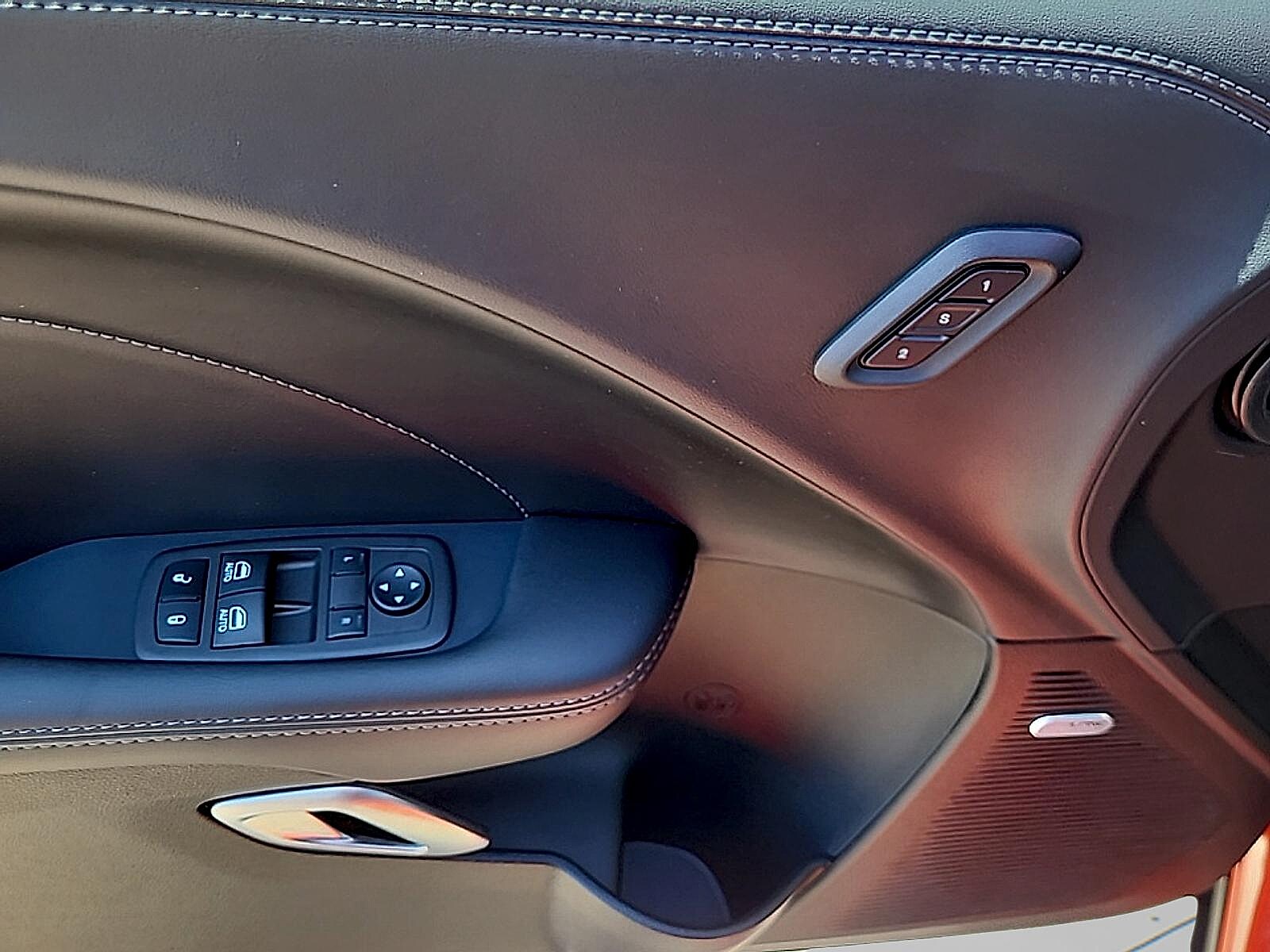 2022 Dodge Challenger R/T - Photo 14