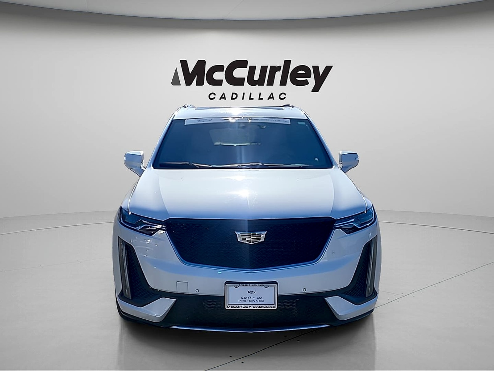 2023 Cadillac XT6 Sport - Photo 2