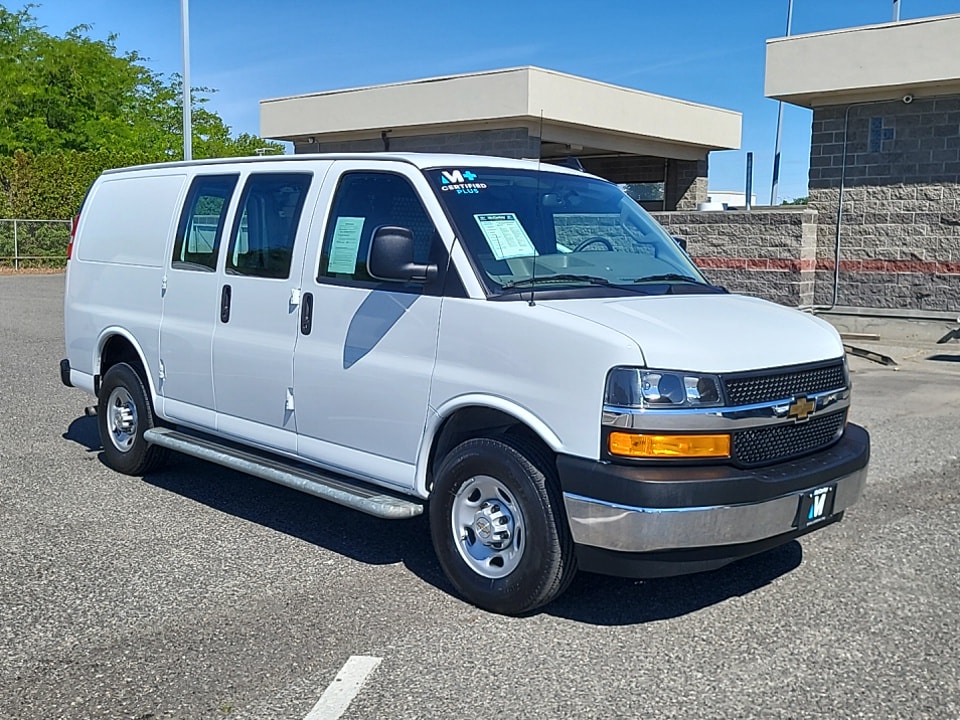 2024 Chevrolet Express 2500 Work Van HD's photo