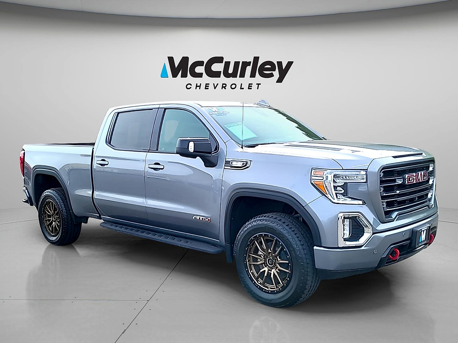 2021 GMC Sierra AT4 4WD Crew Cab Short Box's photo