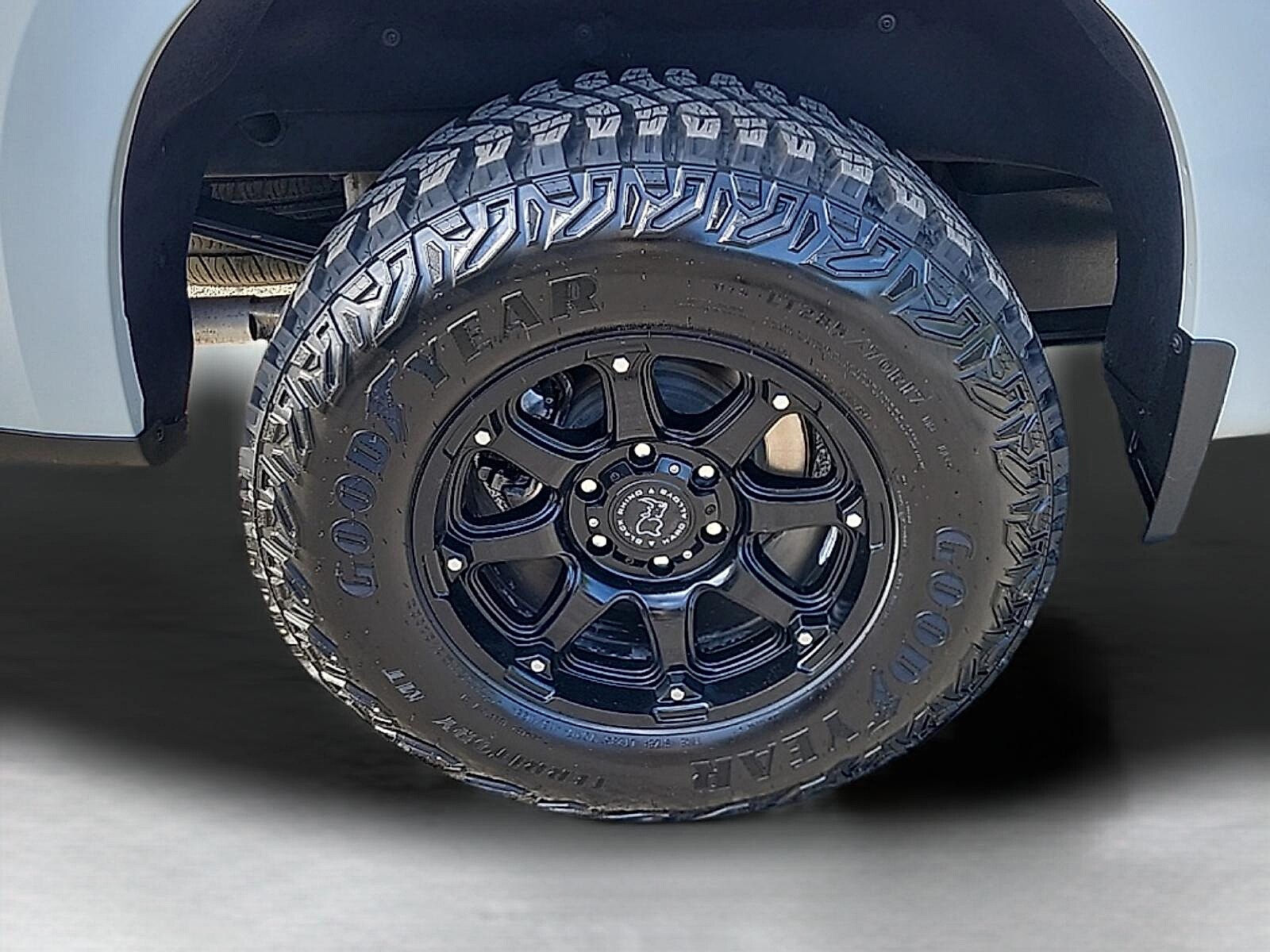 2025 Chevrolet Silverado 1500 LT - Photo 9
