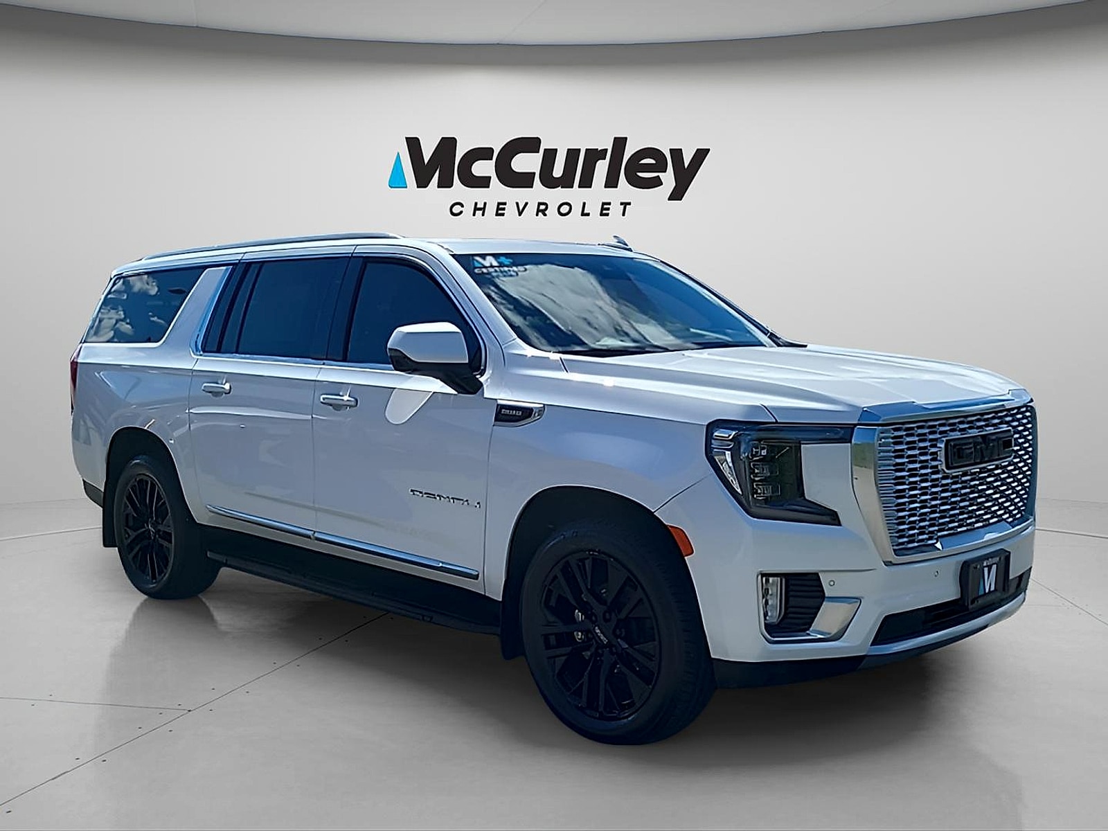 2023 GMC Yukon Denali's photo