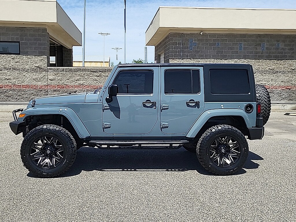 Used 2015 Jeep Wrangler Unlimited Sahara