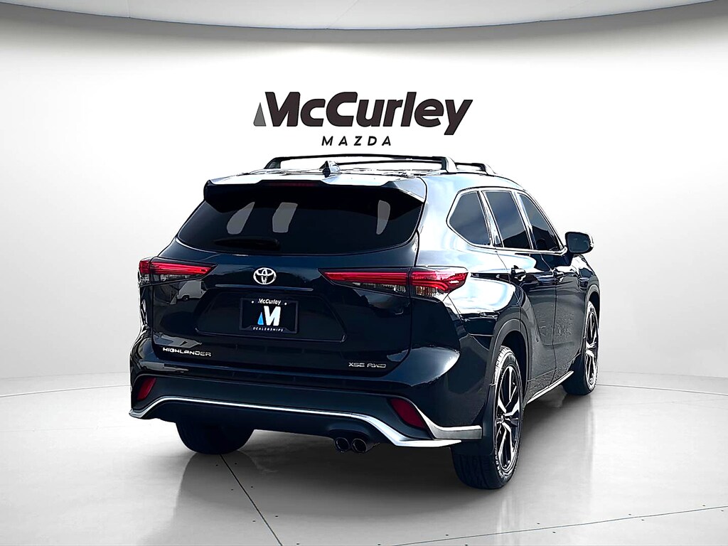 Used 2022 Toyota Highlander XSE