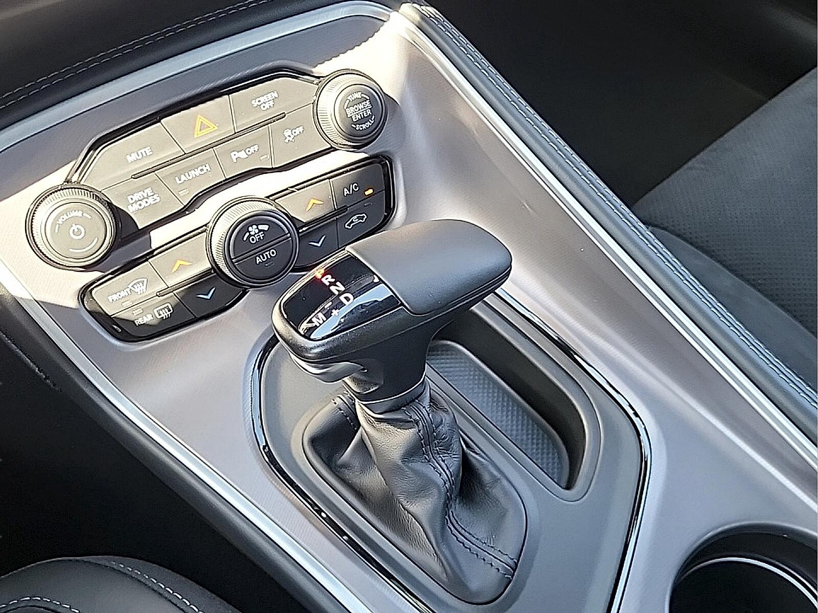 2022 Dodge Challenger R/T - Photo 25