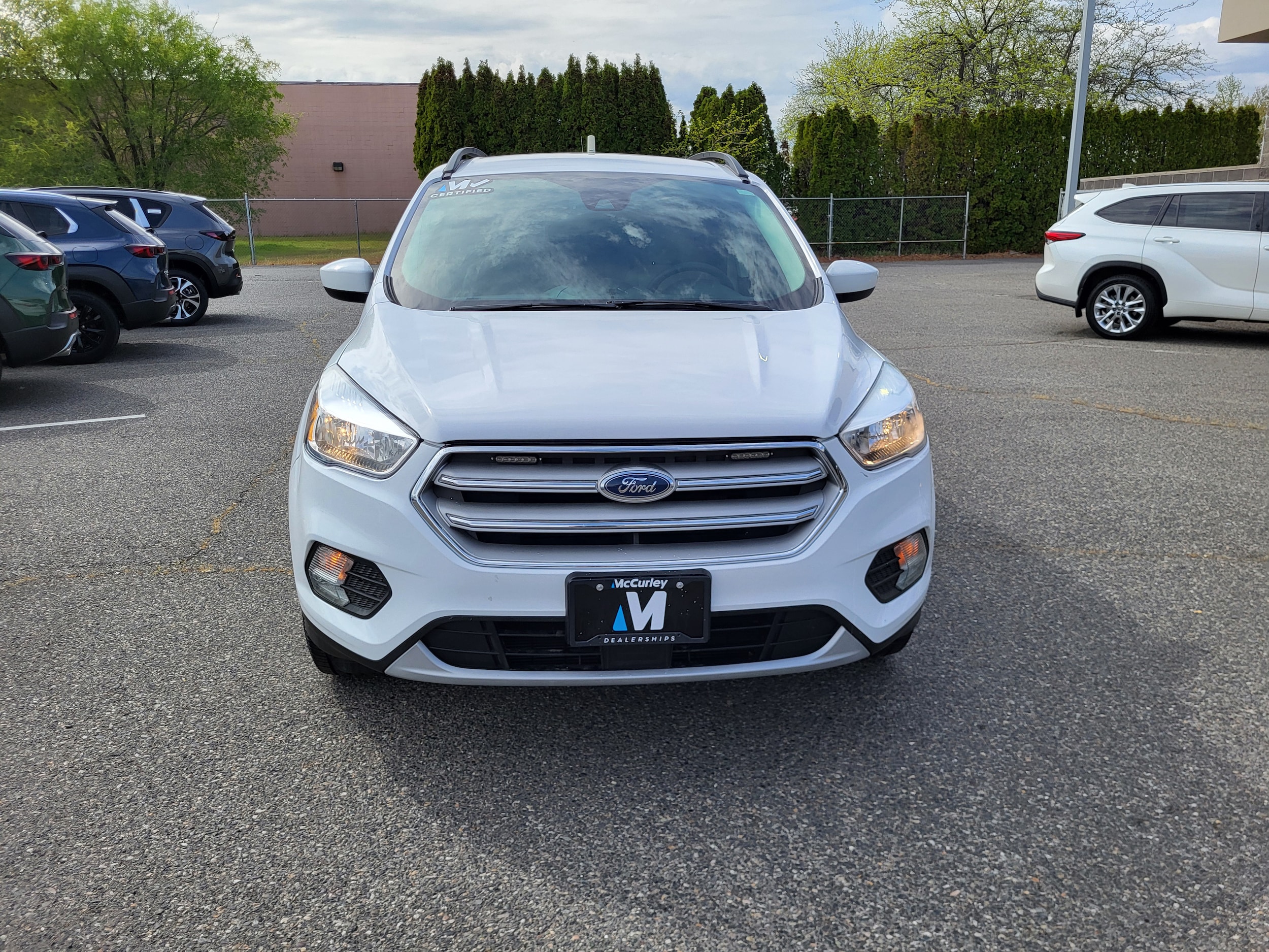 Used 2018 Ford Escape SE with VIN 1FMCU9GD3JUC36453 for sale in Pasco, WA