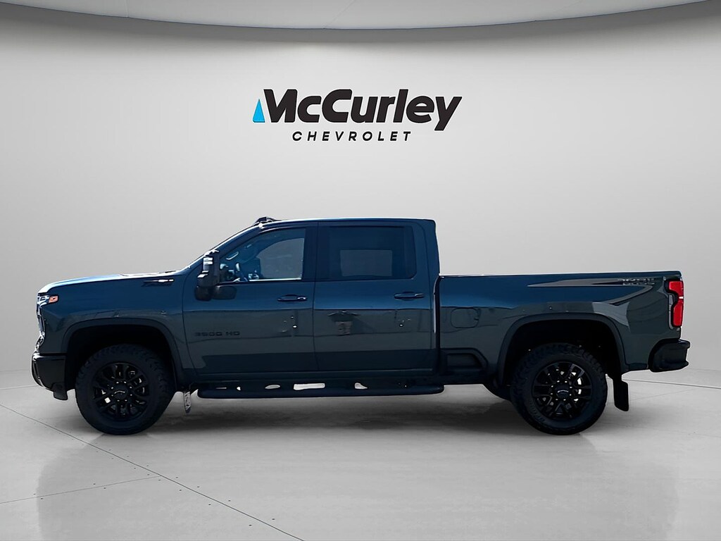 Used 2025 Chevrolet Silverado 3500HD 4WD Crew Cab Standard Bed LT