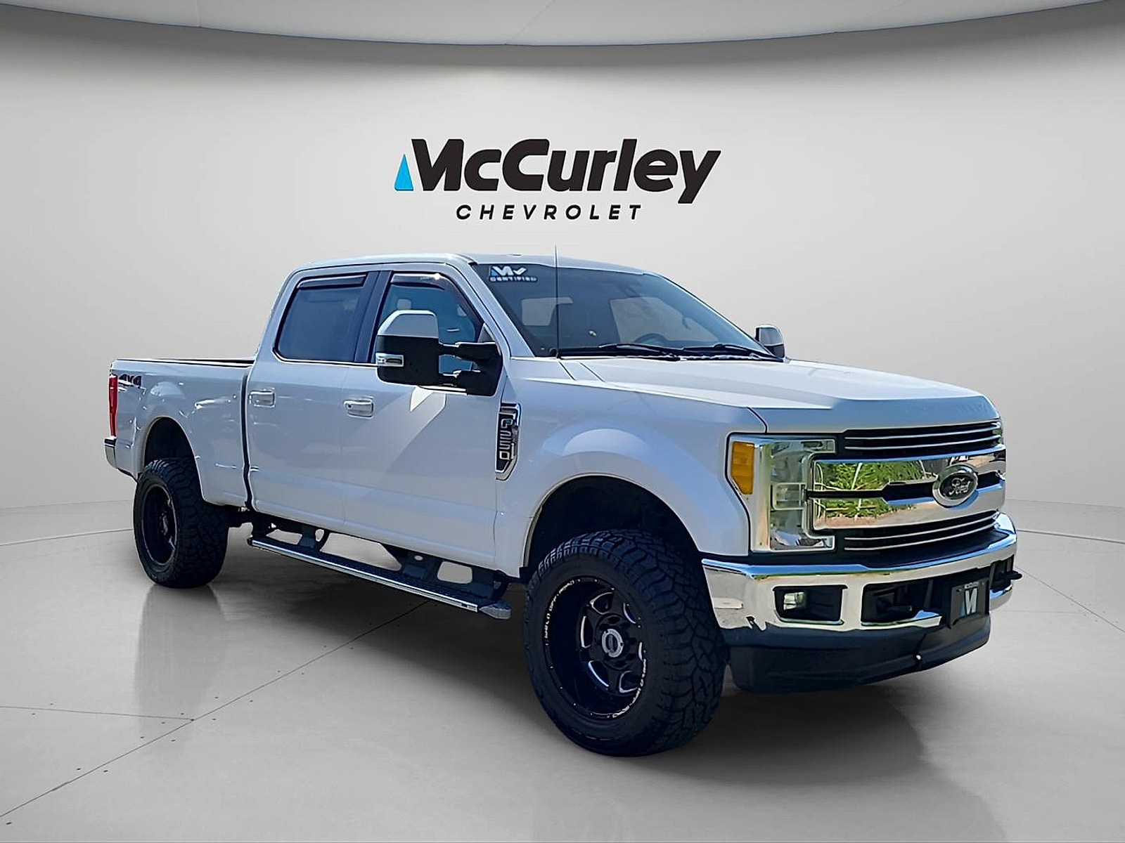 2017 Ford F-250 Lariat 4x4 Crew Cab 8' Box's photo