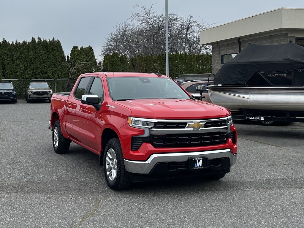 Used 2025 Chevrolet Silverado 1500 4WD Crew Cab Short Bed LT With 2FL
