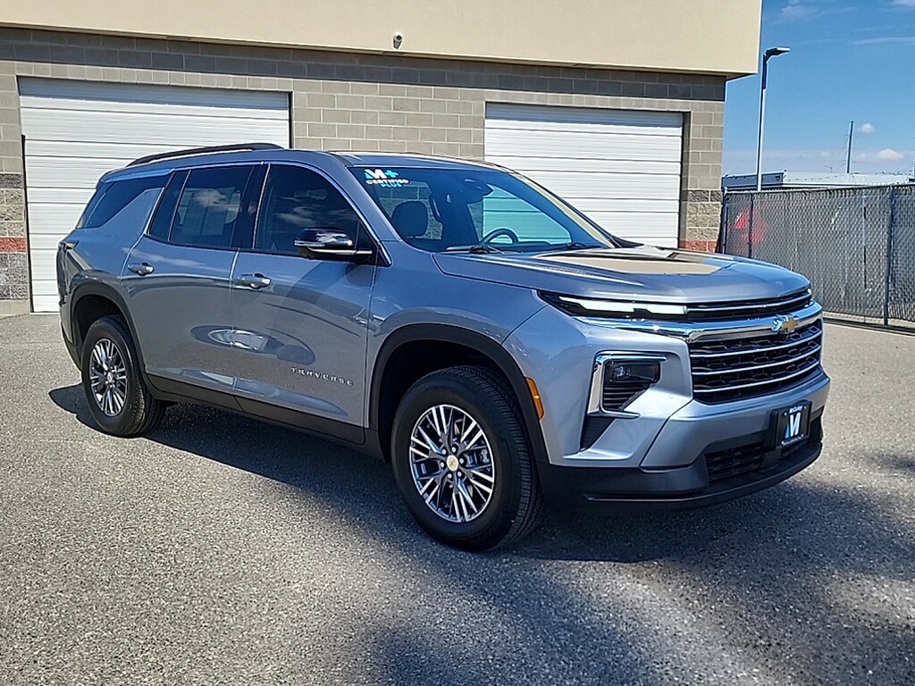 Certified 2025 Chevrolet Traverse FWD LT