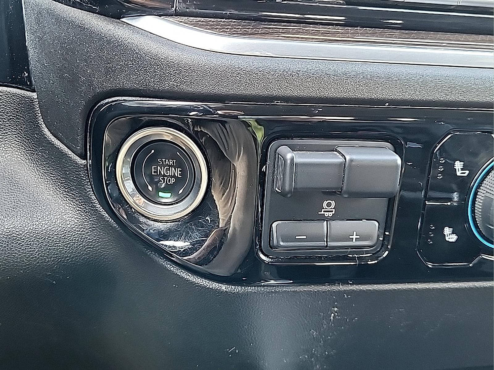 2025 Chevrolet Silverado 1500 LT - Photo 28