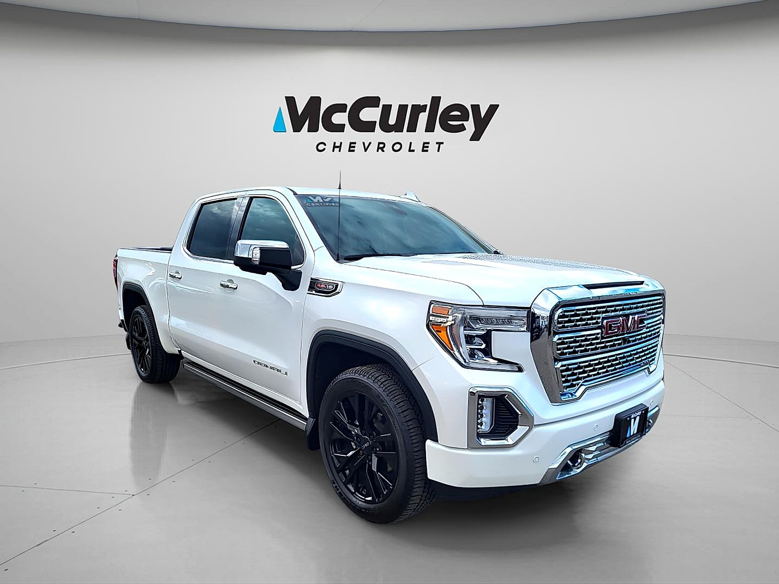 2020 GMC Sierra Denali 4WD Crew Cab Short Box's photo