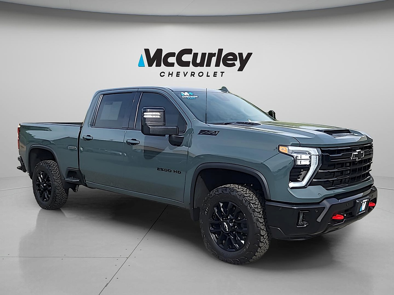 2025 Chevrolet Silverado HD LTZ 4WD Crew Cab Standard Box's photo