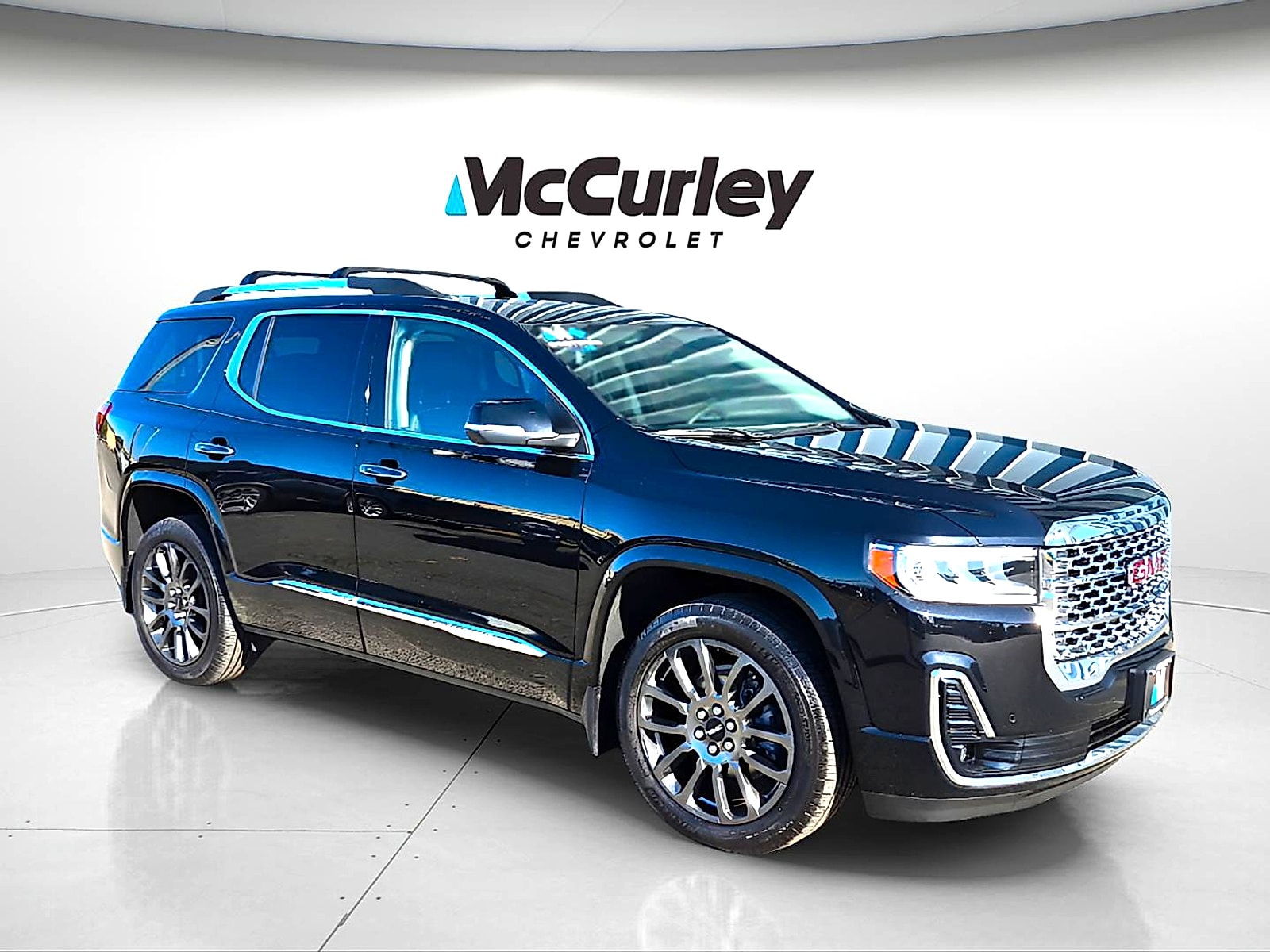 2023 GMC Acadia Denali AWD's photo