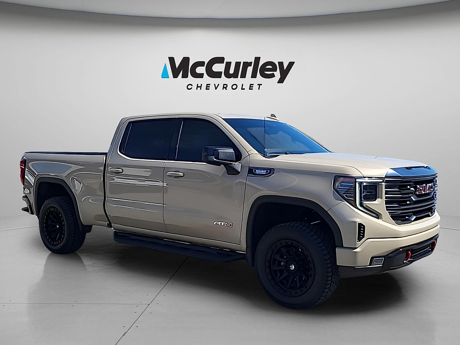 2022 GMC Sierra AT4 4WD Crew Cab Short Box's photo