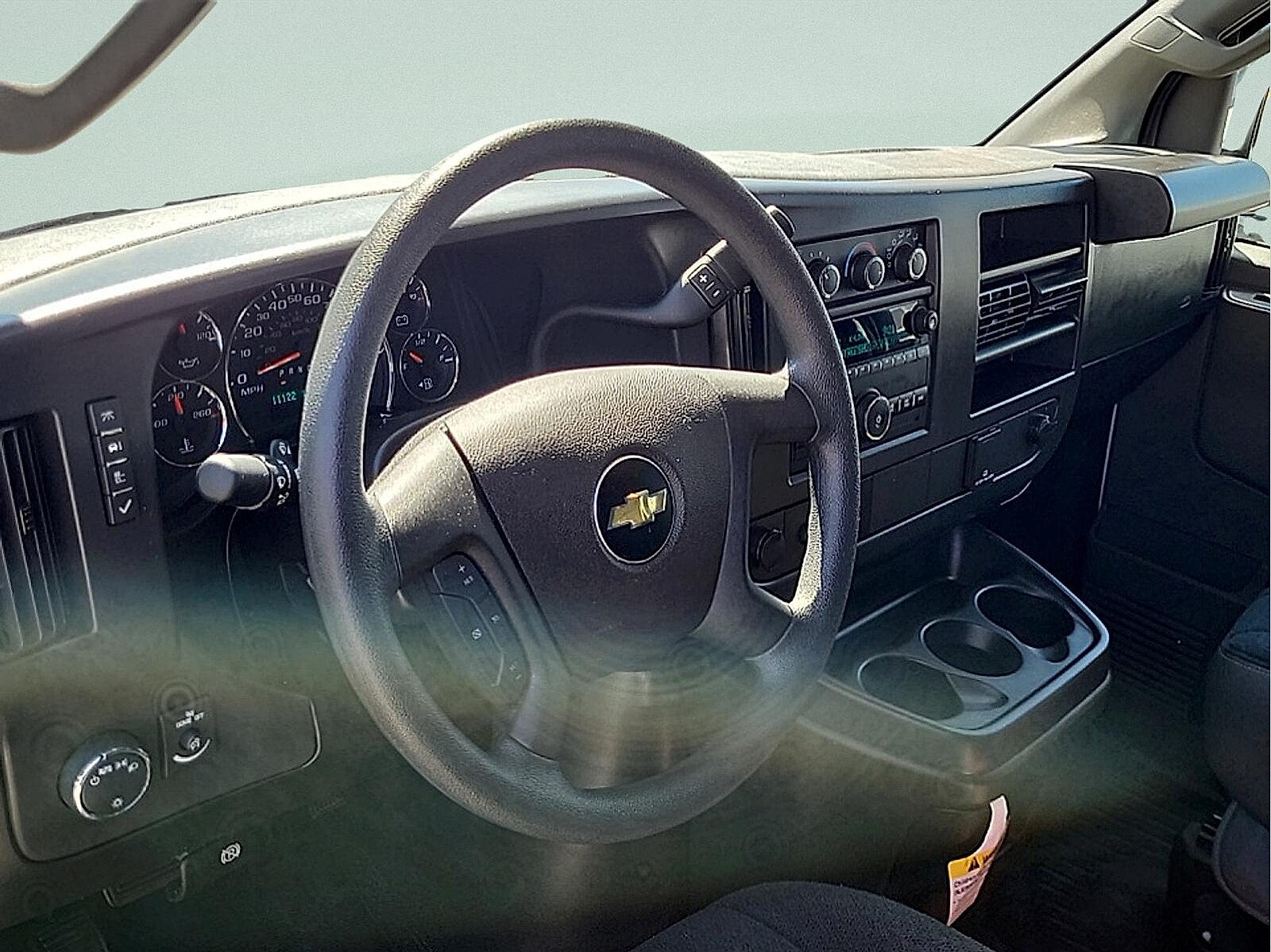 2024 Chevrolet Express Cargo Work Van - Photo 14