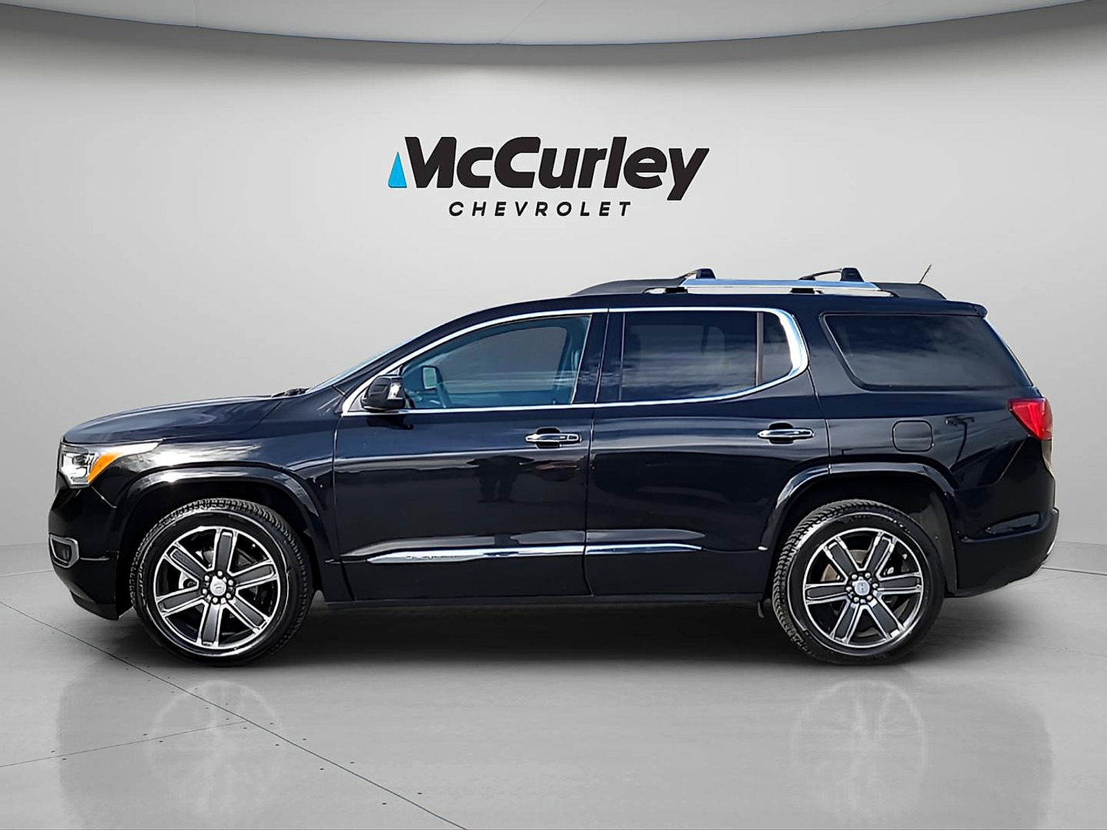 Used 2017 GMC Acadia Denali