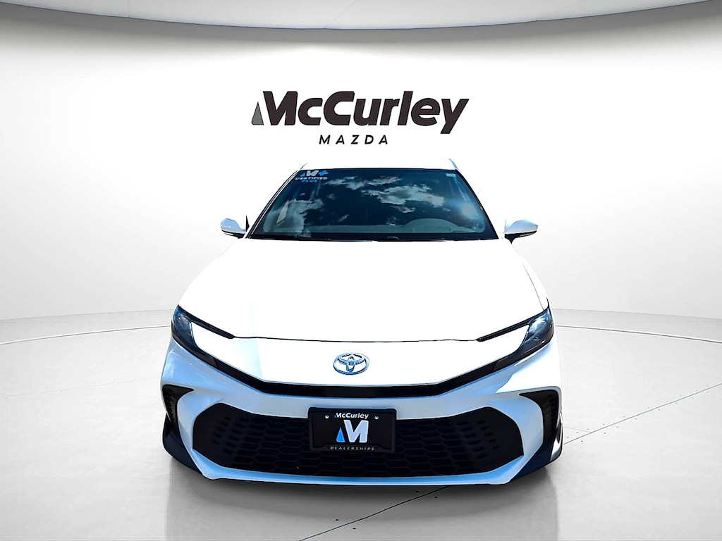 Used 2025 Toyota Camry SE