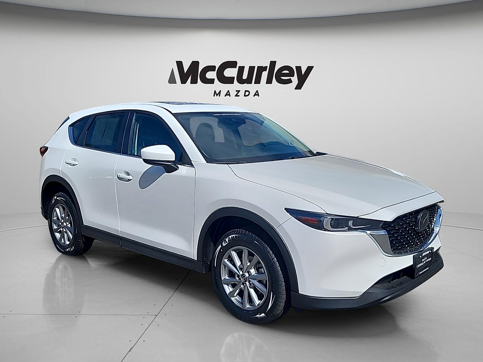 2023 Mazda CX-5 S Preferred package Auto AWD's photo
