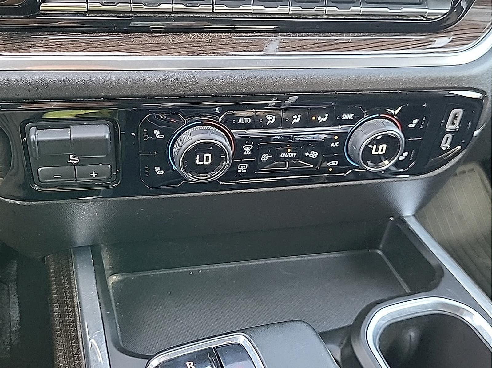 2025 Chevrolet Silverado 1500 LT - Photo 26