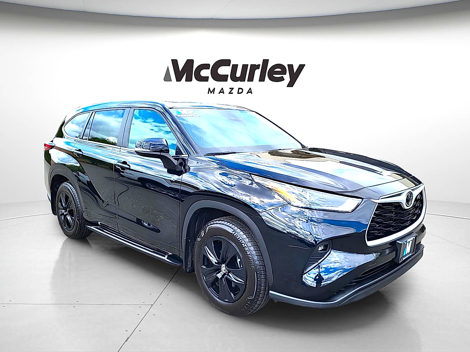 2024 Toyota Highlander XLE AWD's photo