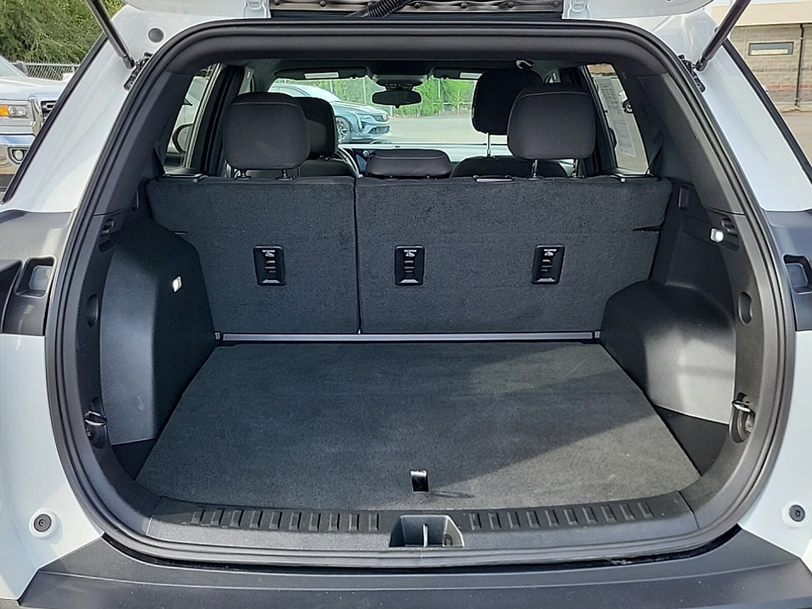 2025 Chevrolet Equinox LT - Photo 26