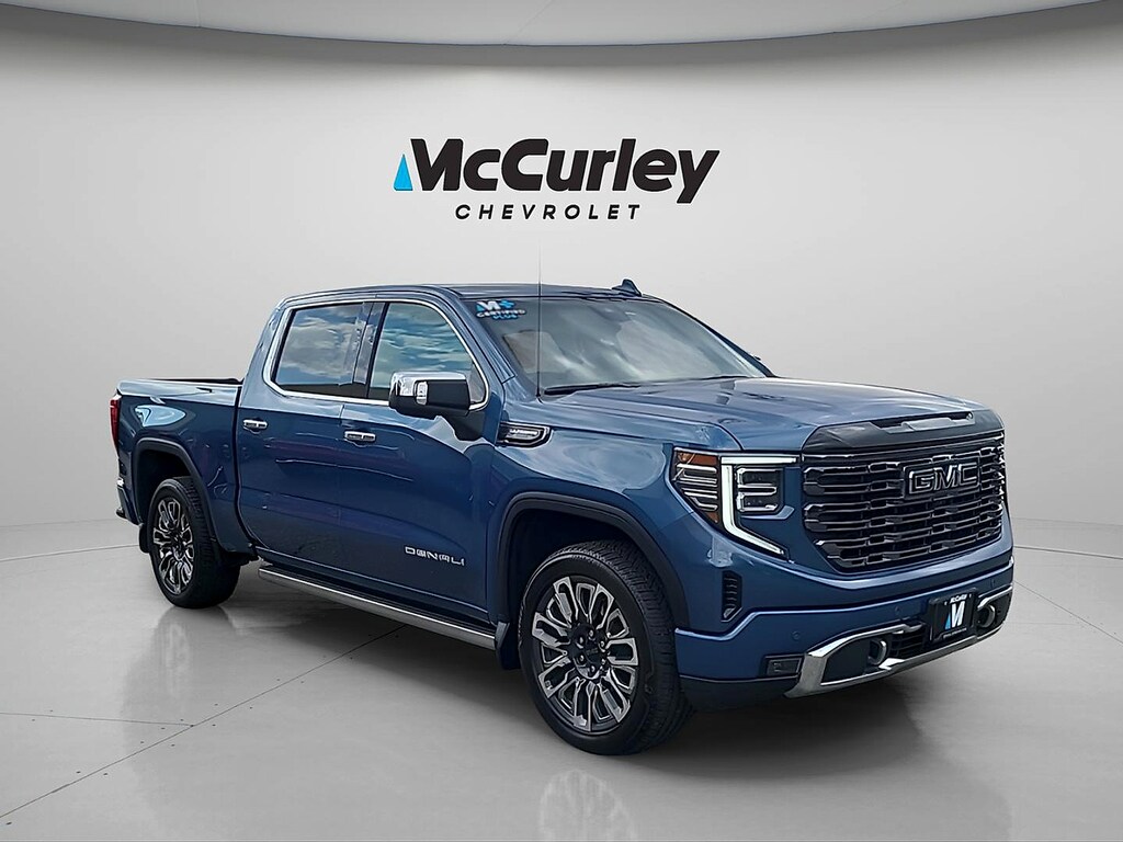 Certified 2025 GMC Sierra 1500 Crew Cab, Short Bed, Denali Ultimate, 4WD