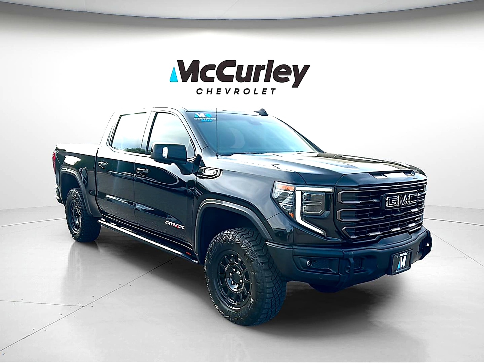 2024 GMC Sierra 4WD Crew Cab Short Box AT4X's photo