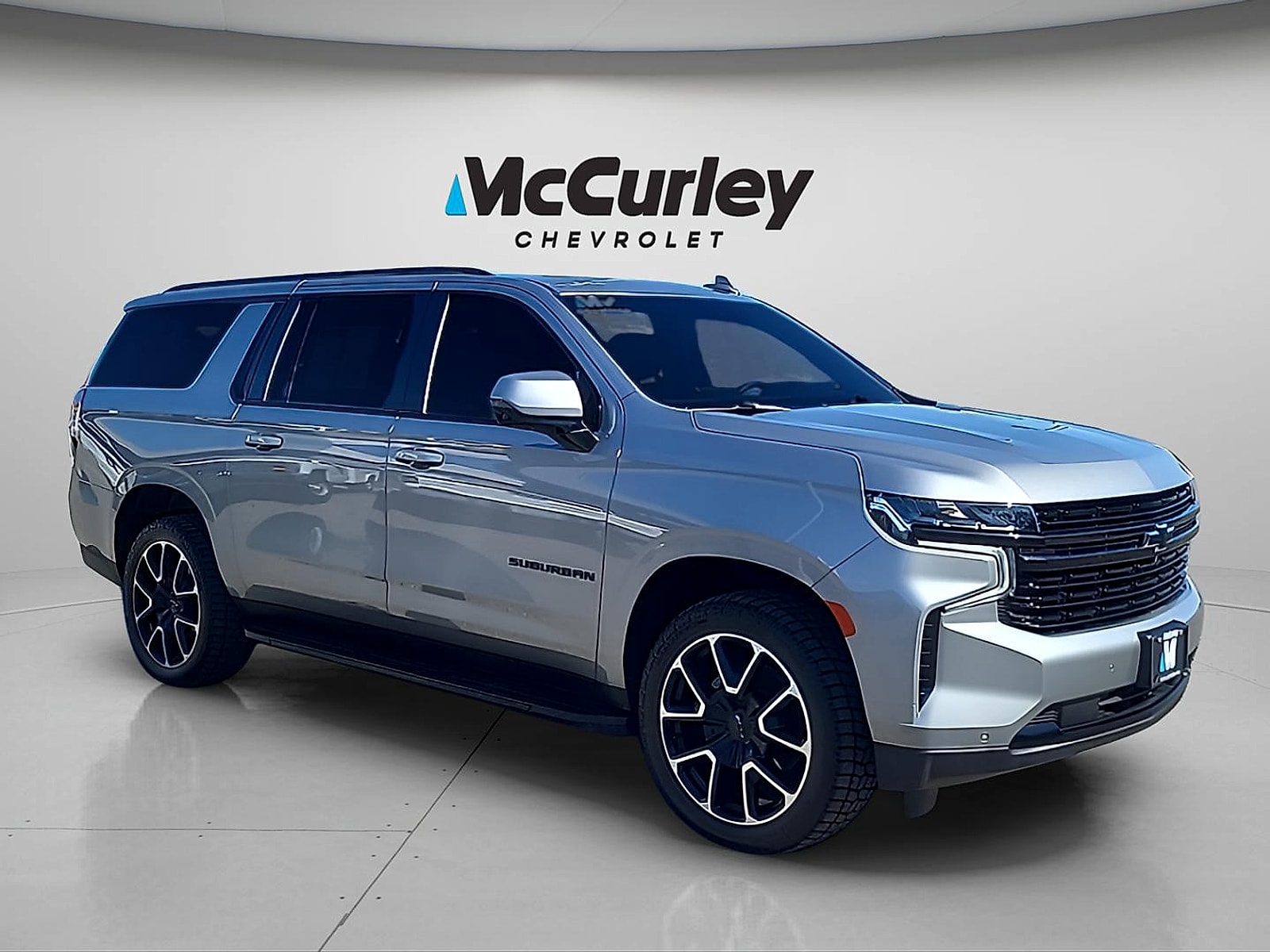 2024 Chevrolet Suburban 4WD 1500 RST's photo