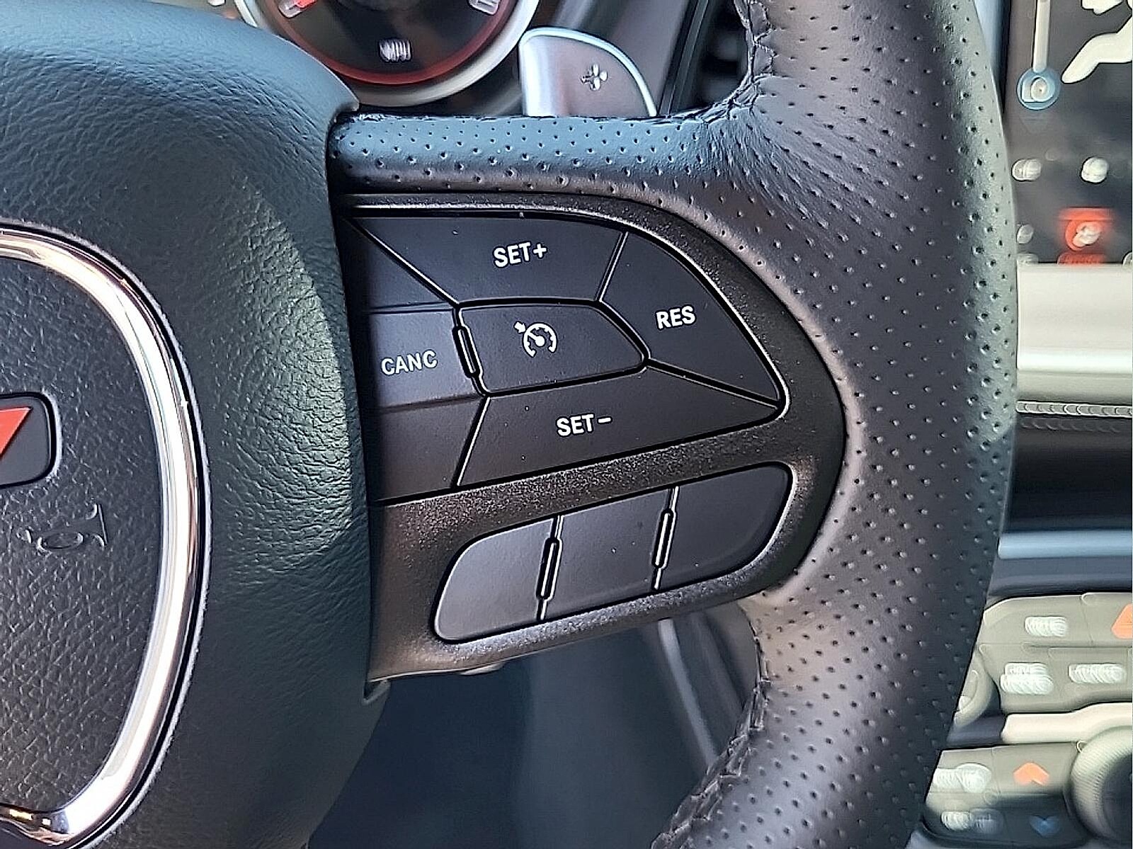2022 Dodge Challenger R/T - Photo 18