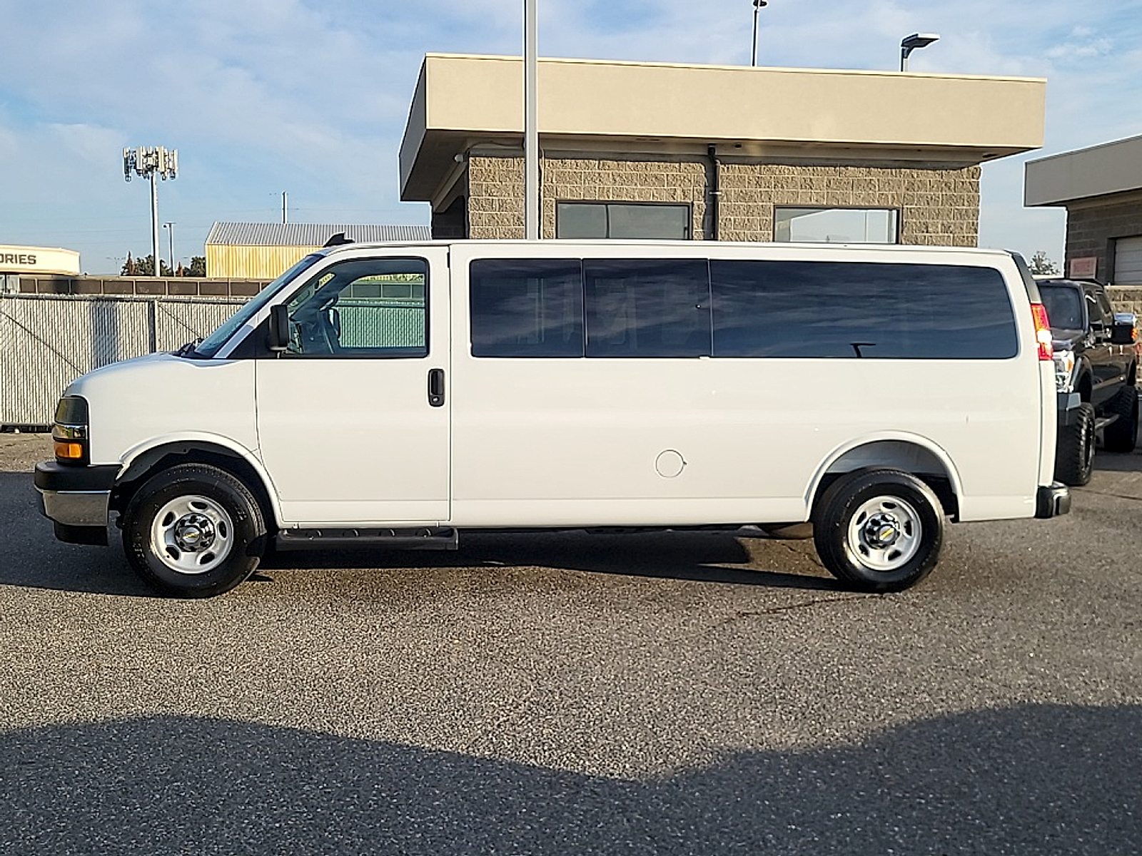 Used 2025 Chevrolet Express Passenger RWD 3500 Extended Wheelbase LT